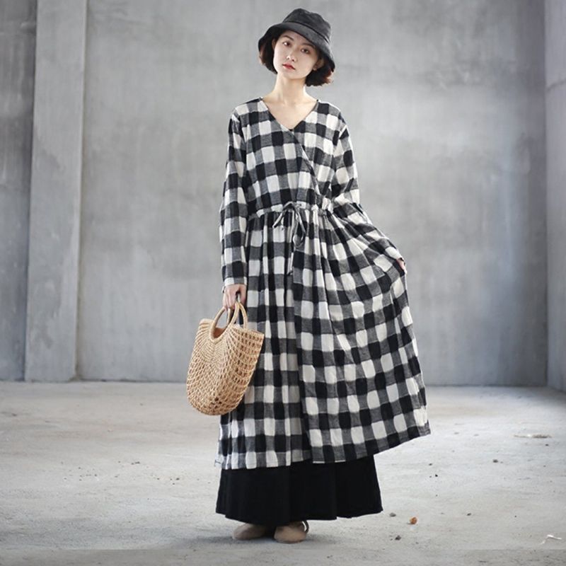 V-hals Gingham Linnen Swing Jurk